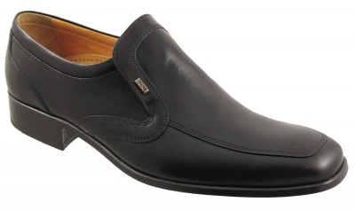 Barker Shoes Danbury